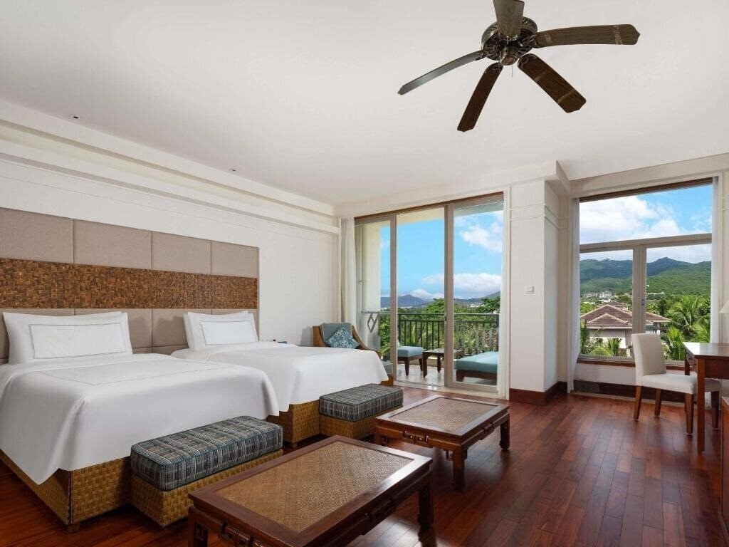 Фото Swissotel Sanya Yalong Bay 5*