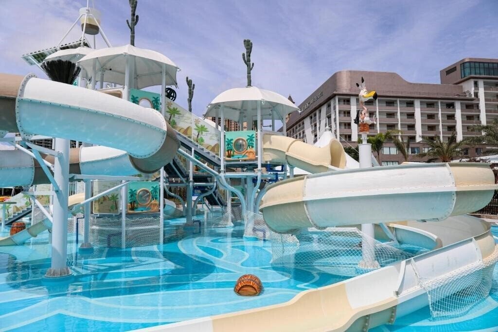 Фотографія Vaperse Hotel Hainan Clear Water Bay 5*