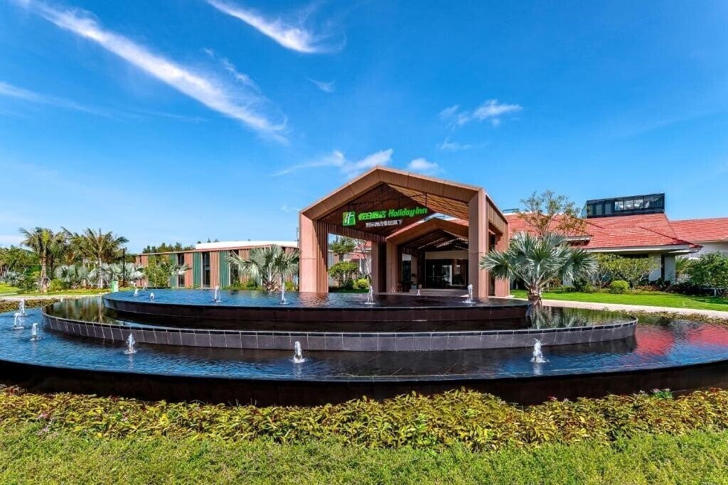 Изображение Holiday Inn Hainan Xiangshui Bay by IHG 5*