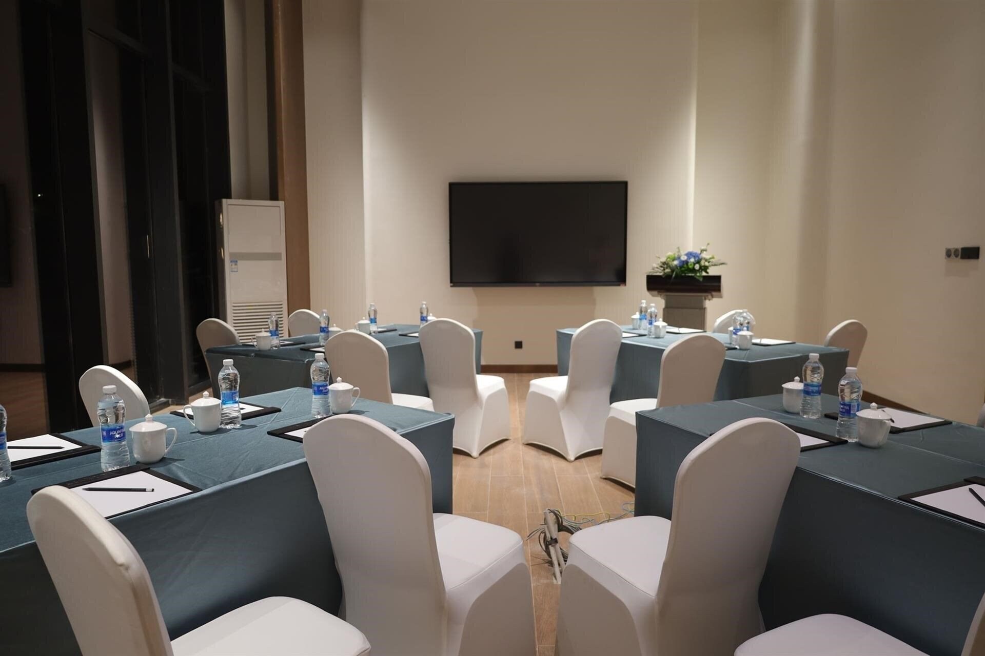 Фотографія Holiday Inn Resort Wanning Shenzhou Peninsula 5*