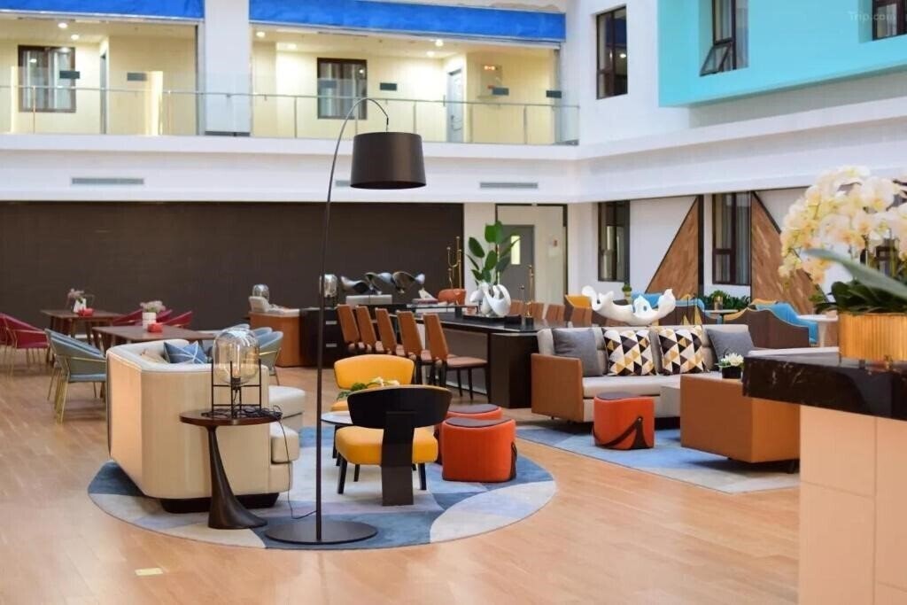 Зображення Golden Phoenix Hotel 4*