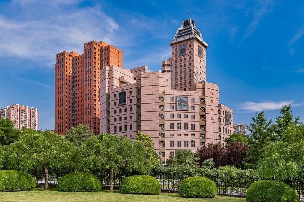 Готель Feitian 4*