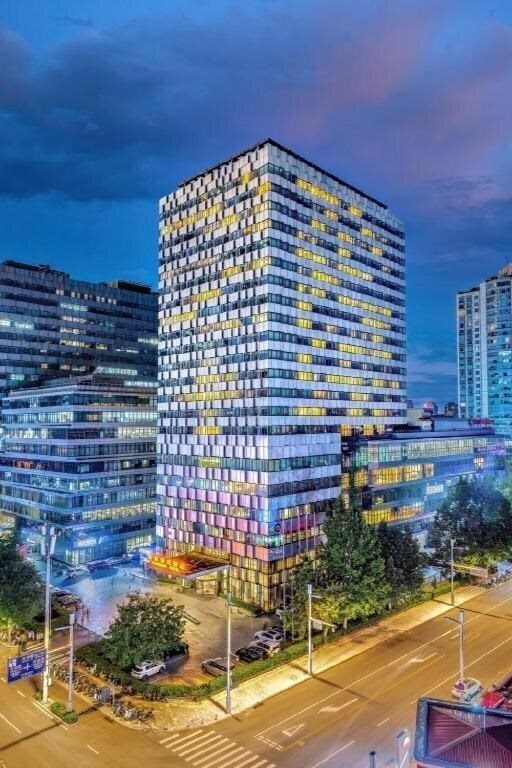 Отель Radegast CBD 5*