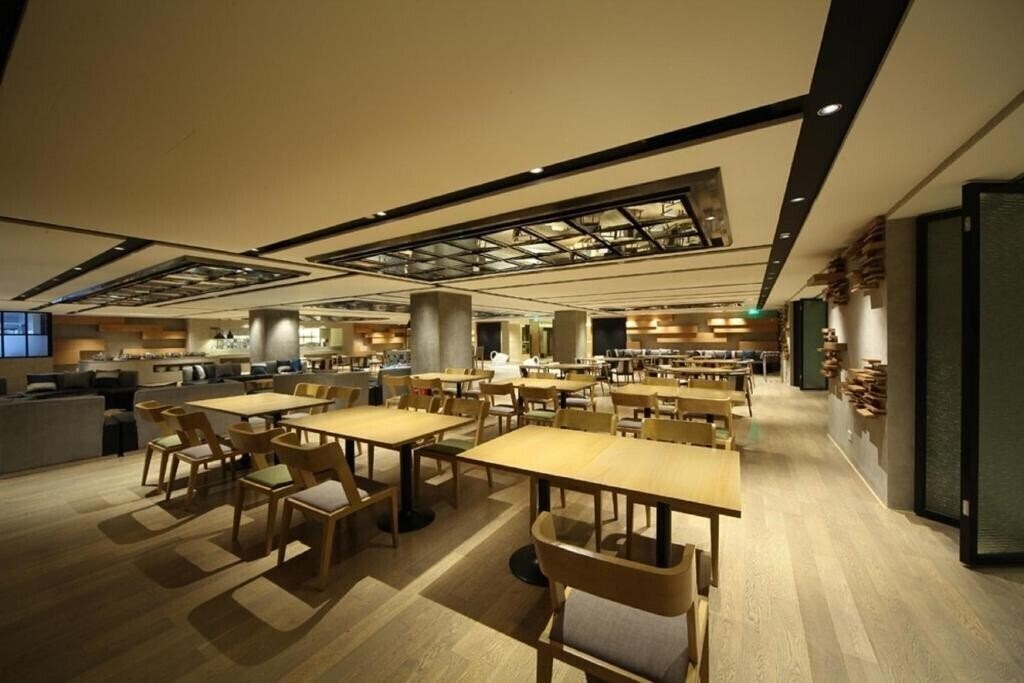 Изображение Beijing Qianyuan International Hotel 4*