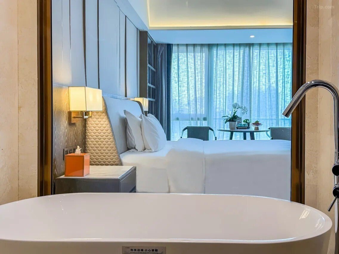 Фото Xiamenair Jianianhua Hotel 5*