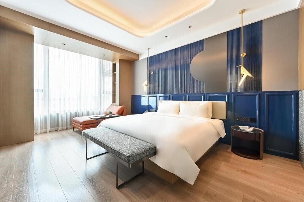 Фото Atour Hotel Bird's Nest & University of International Business 4*