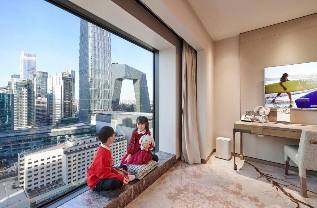 Отель China World 5*