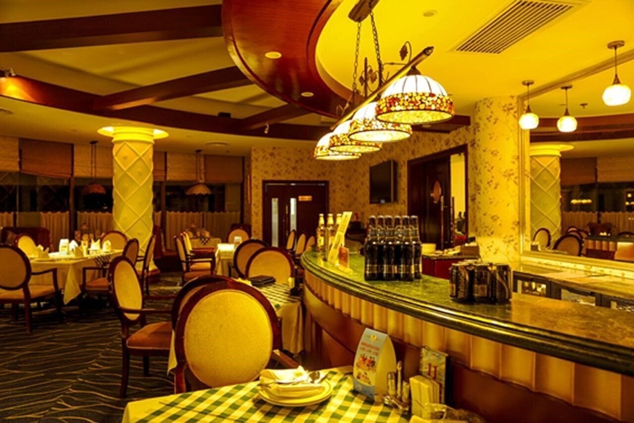 Фотография Exhibition Centre Hotel 3*