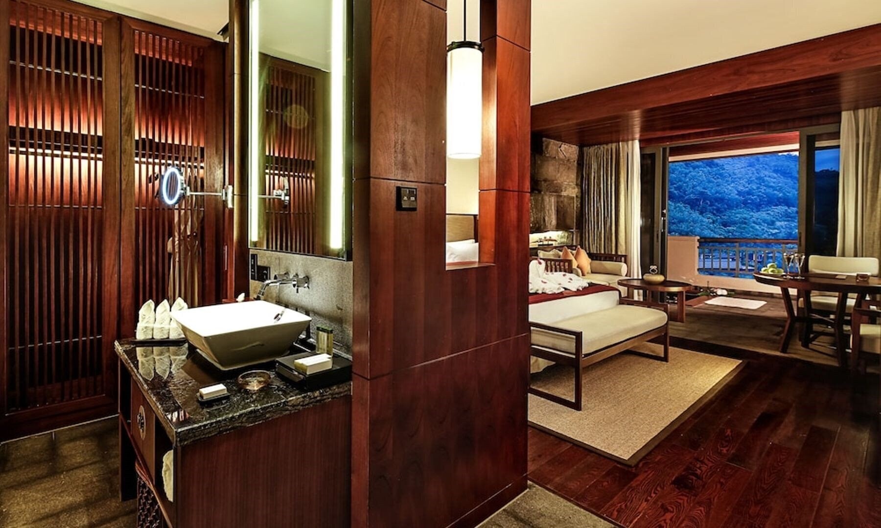 Фото Doubletree Resort By Hilton Qixianling 5*