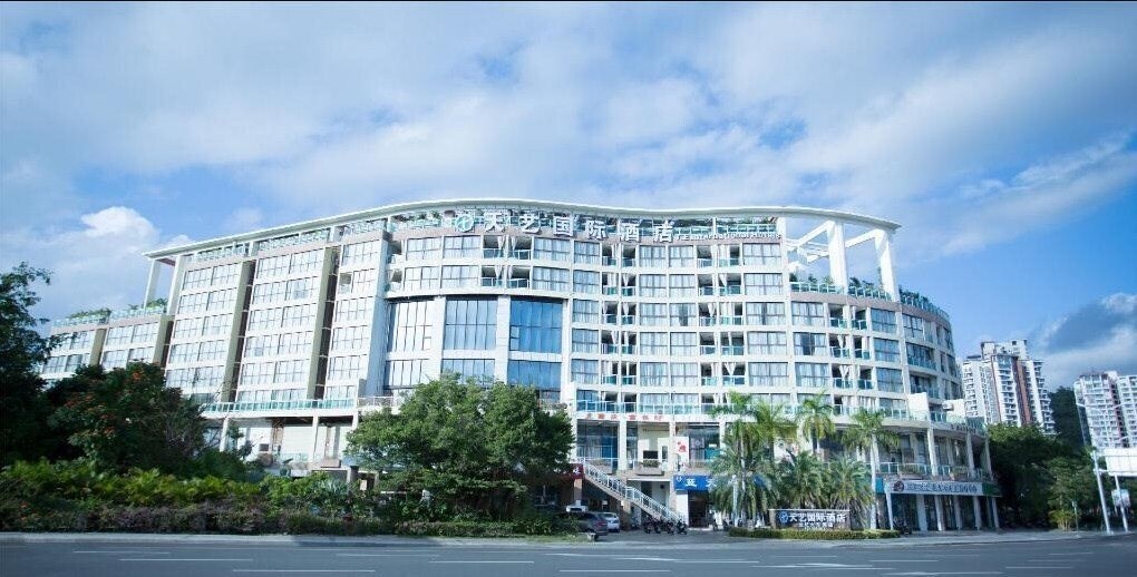 Готель T.E International Hotel 4*