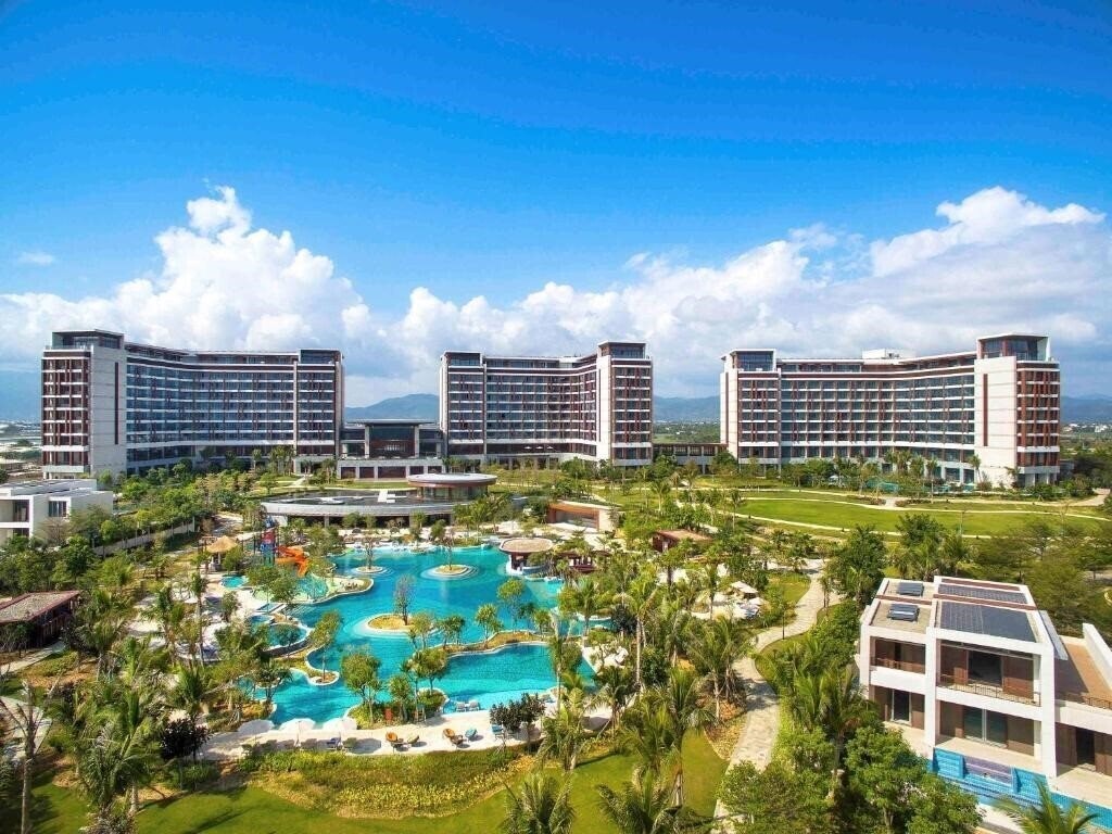 Отель Sofitel Sanya Leeman Resort 5*