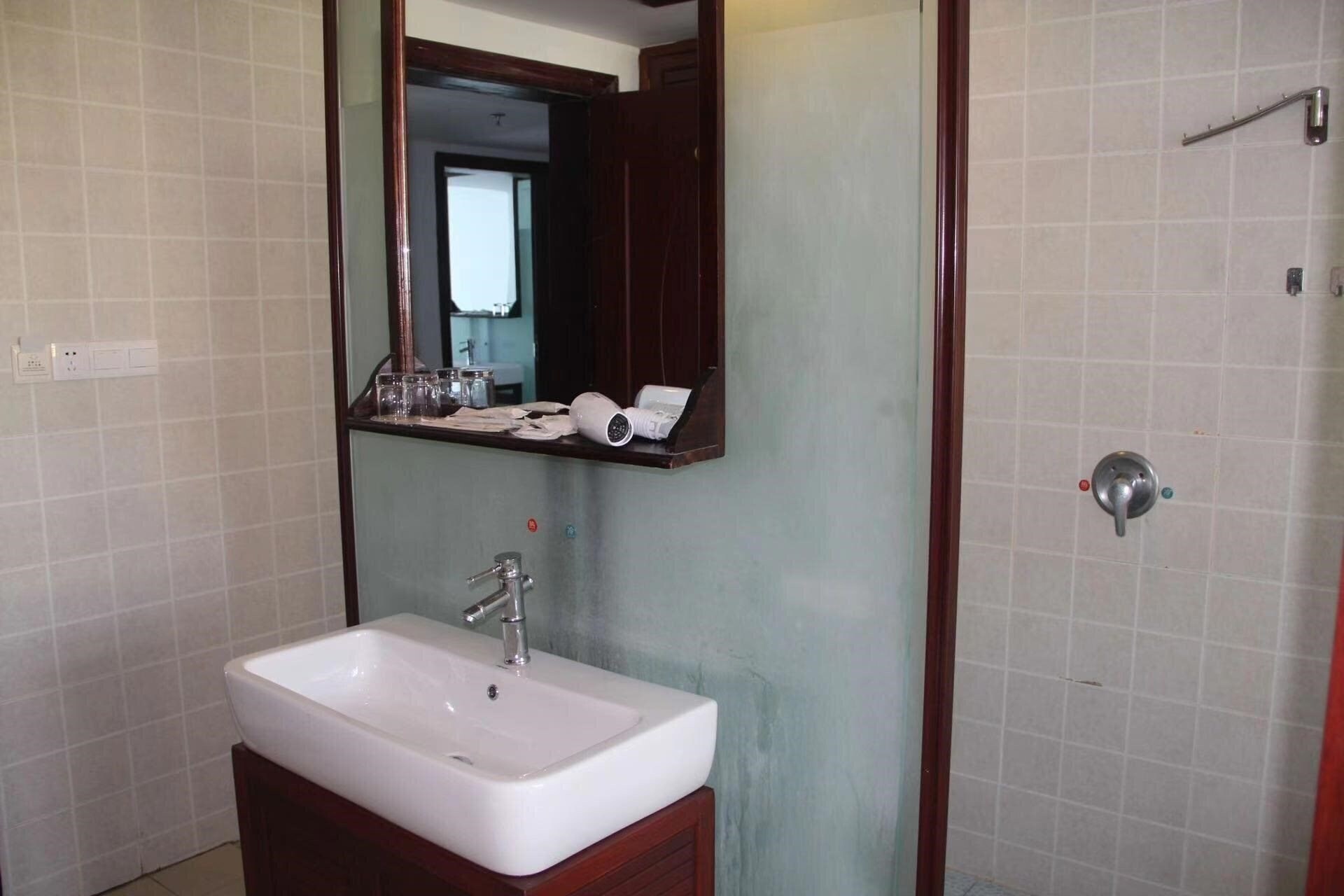 Картинка Sea Rainbow Hotel Sanya (ex. Sanya Searainbow Hotel) 3*