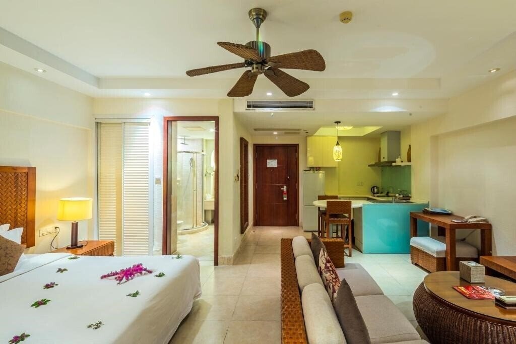 Картинка Aegean Suites Sanya Yalong Bay Resort 5*