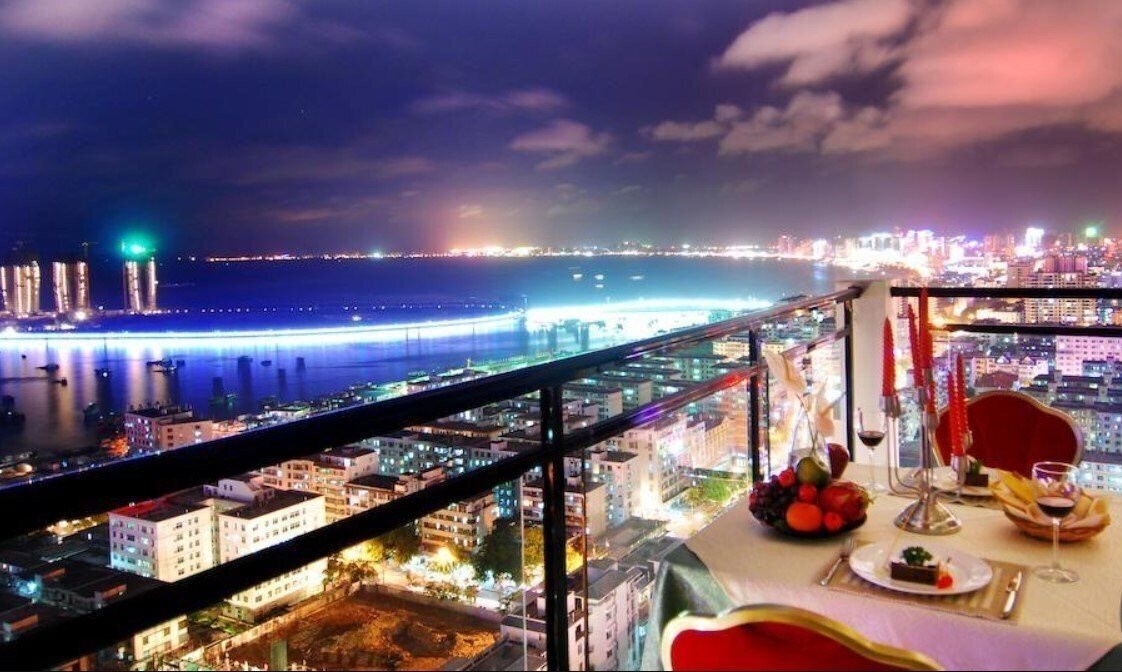 Фотографія International Hotel Sanya 3*