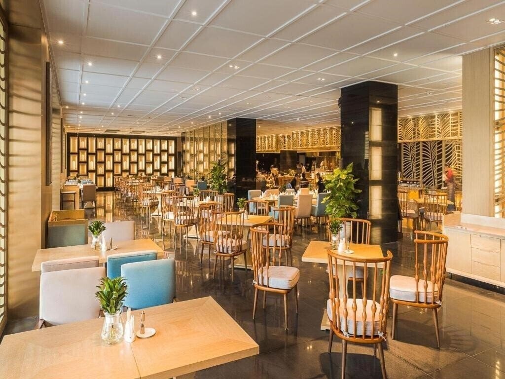 Фотографія Sanya Tibet Hotel 5*