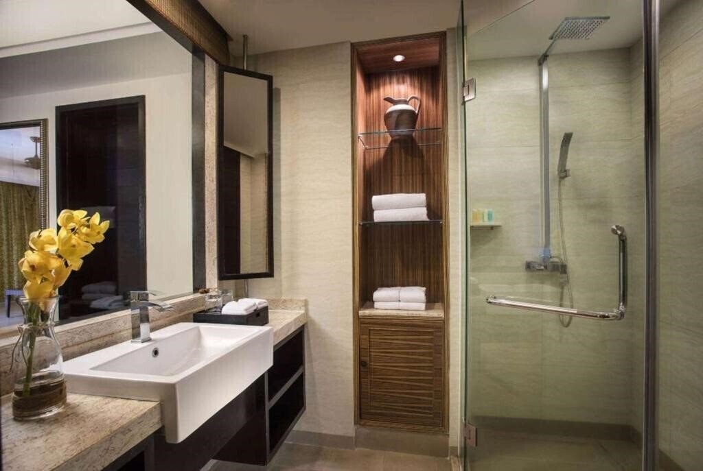 Фотография Ramada Plaza by Wyndham Sanya Bay 4*