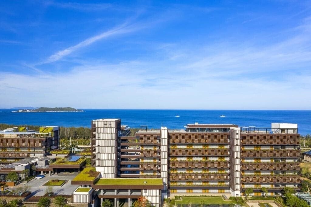 Зображення 1 Hotel Haitang Bay Sanya 4*