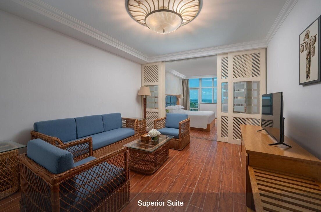 Изображение Sanya Huayuan Hot Spring Seaview Resort 4*