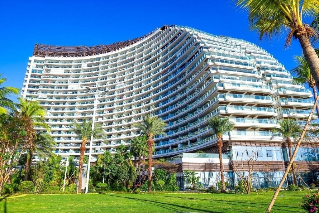 Готель Tiancheng Central Coast Seaview Hotel 5*