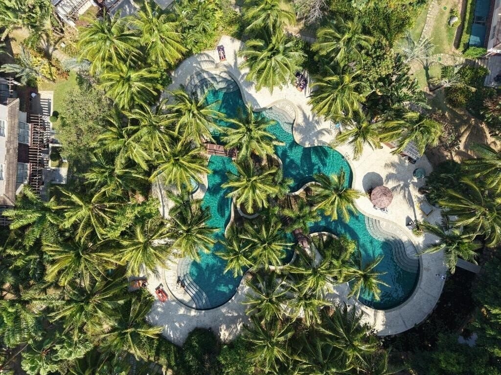 Готель Grand Mercure Sanya Yalong Bay (ex. Huayu Resort & Spa Yalong Bay) 5*