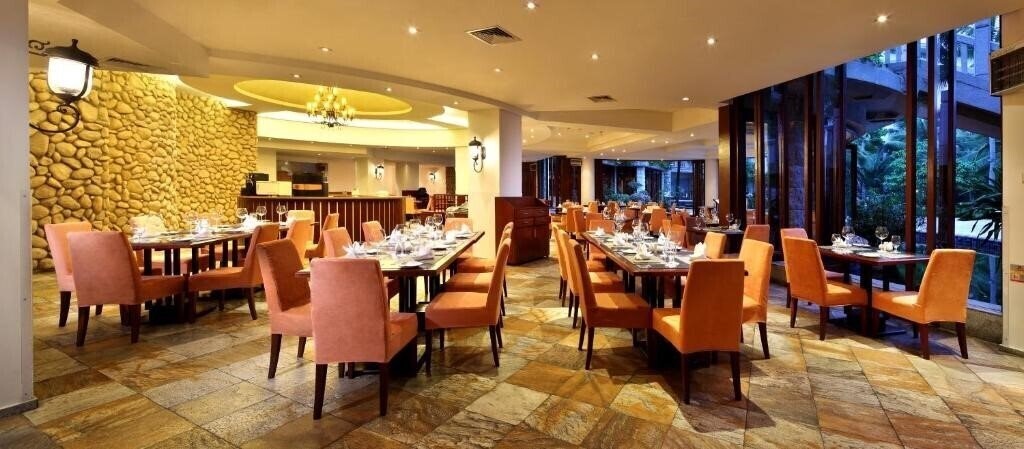 Картинка Grand Mercure Sanya Yalong Bay (ex. Huayu Resort & Spa Yalong Bay) 5*