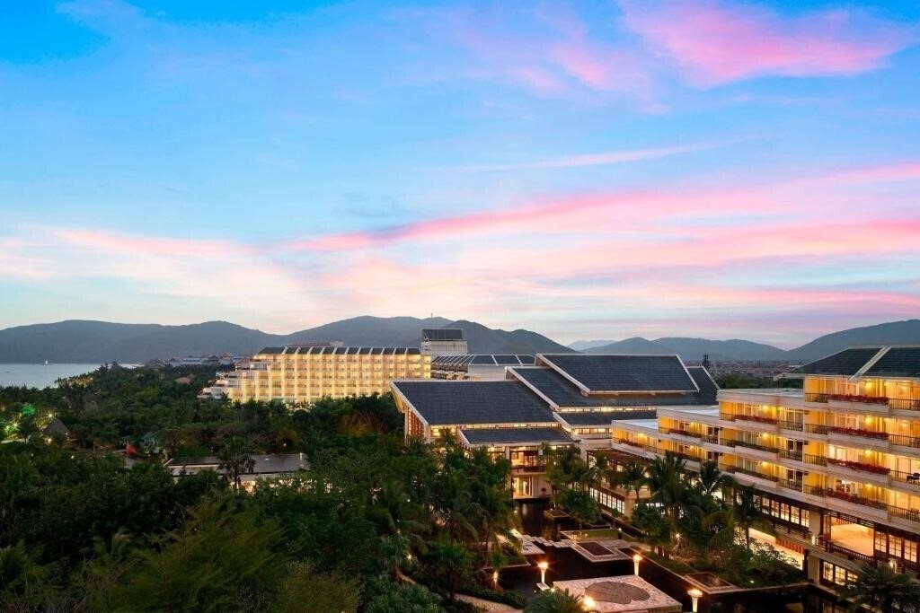 Фото Sheraton Sanya Yalong Bay Resort 5*