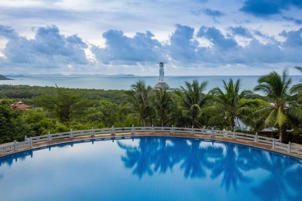 Готель Sanya Nanshan Leisure Villas 4*