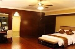 Фотография Xinjiang Plaza Holiday 4*
