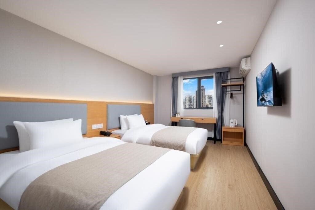 Фото Sanya Guanhailou Hotel 2*