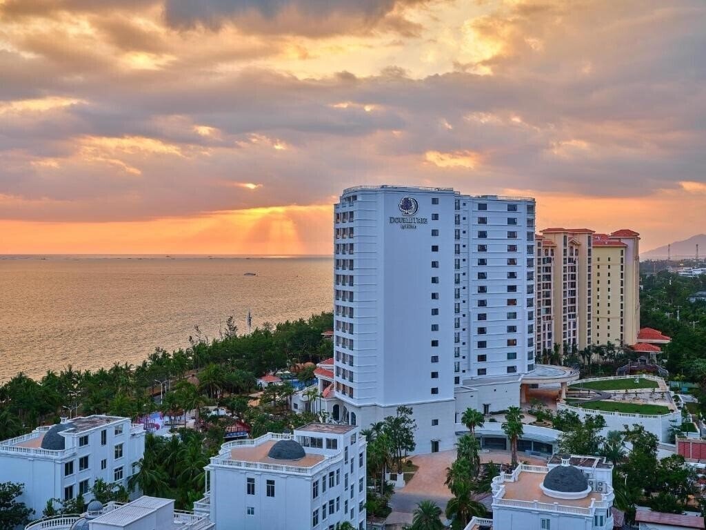 Картинка DoubleTree by Hilton Sanya Bay 5*