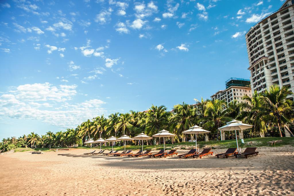 Готель Tangla Hotel Sanya (ex. Tangla Suites Hotel Yalong Bay Sanya) 5*