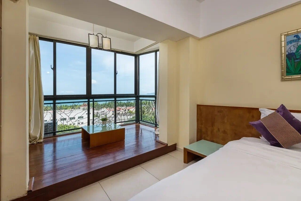 Зображення J Hotel 4*