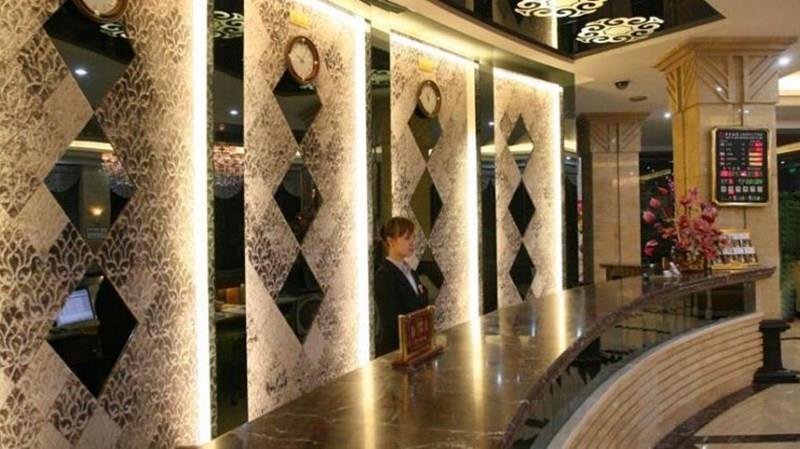 Картинка Huajing Grand Hotel 3*