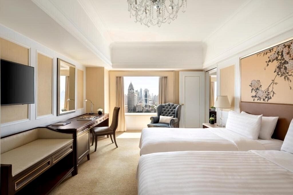 Отель Pudong Shangri-La 5*