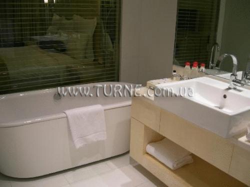 Готель Pudong Shangri-La 5*