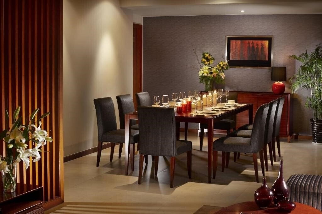 Фото Oakwood Residence Shanghai 4*