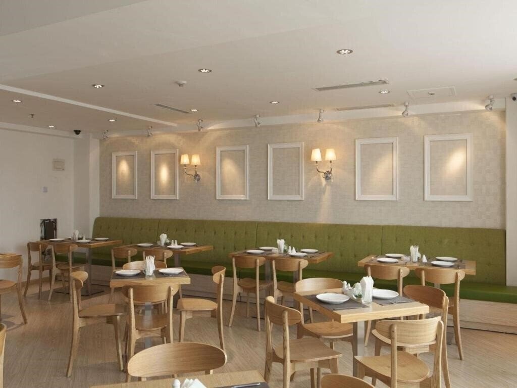 Картинка Kingtown Riverside Plaza 3*