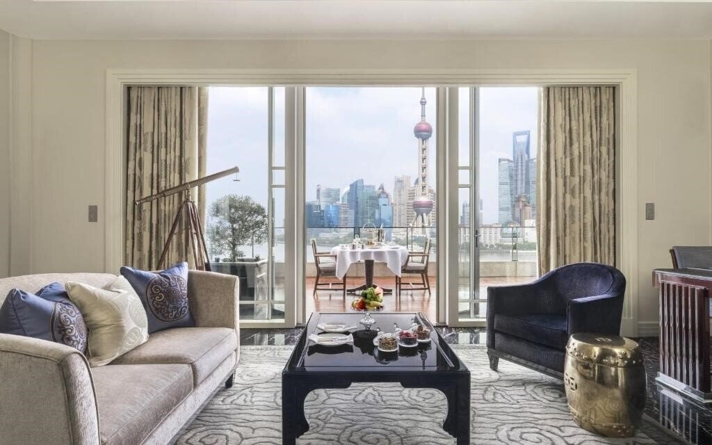 Отель The Peninsula Shanghai 5*