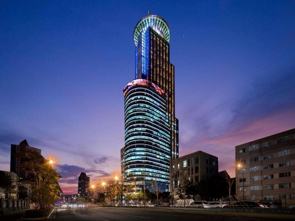 Готель Novotel Shanghai Atlantis 4*