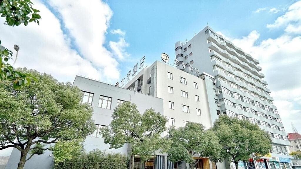 Готель Ji Hotel Shanghai Oriental Pearl Tower 3*