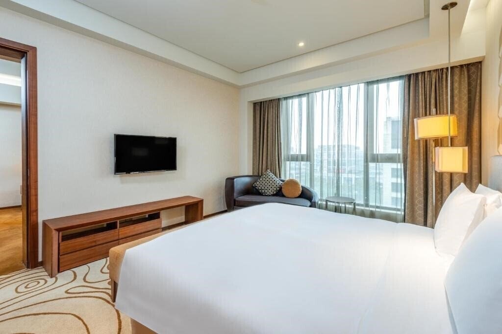 Картинка Holiday Inn Shanghai Hongqiao 5*