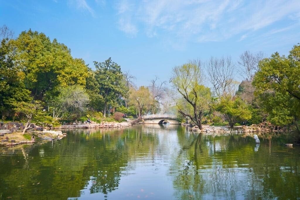 Картинка Hualuxe Shanghai Changfeng Park, an IHG Hotel 5*