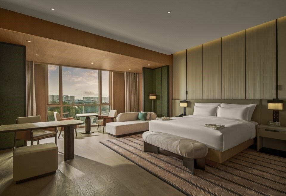 Фото Surya Hotel Shanghai New Hongqiao Center 5*