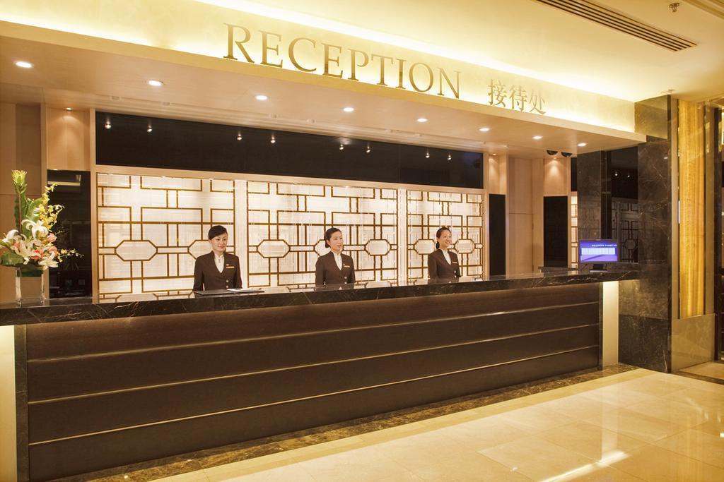 Готель Regal Shanghai East Asia 5*
