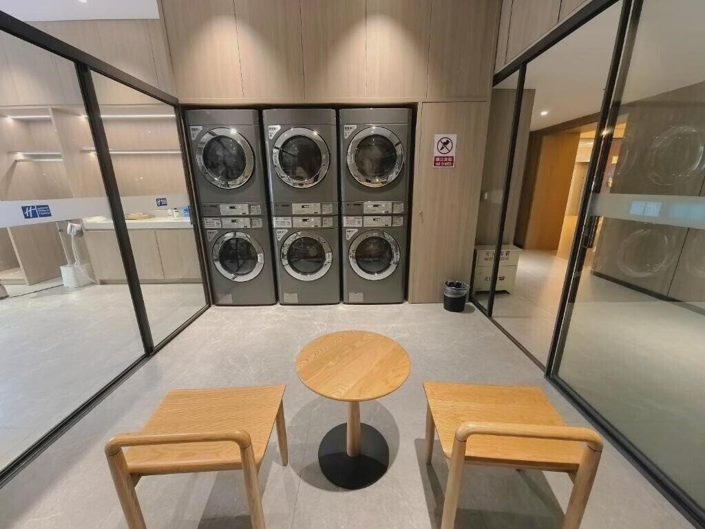 Фотография Holiday Inn Express Putuo Shanghai 3*