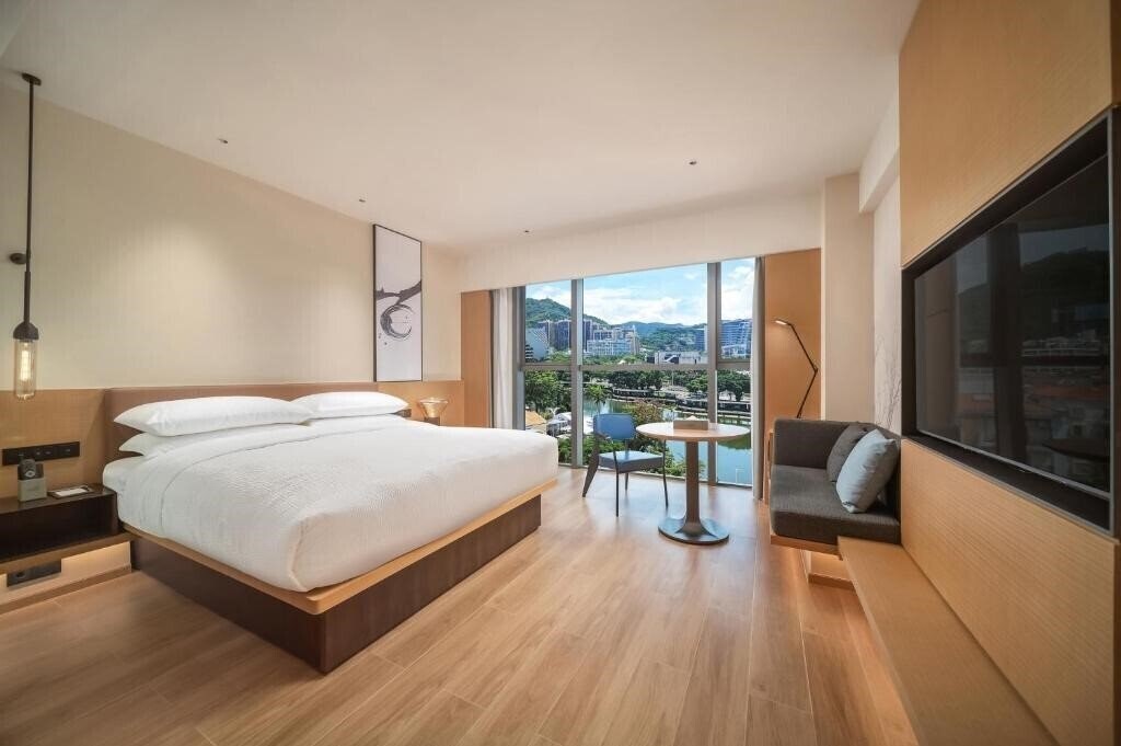 Фото Fairfield by Marriott Shenzhen Dameisha 4*