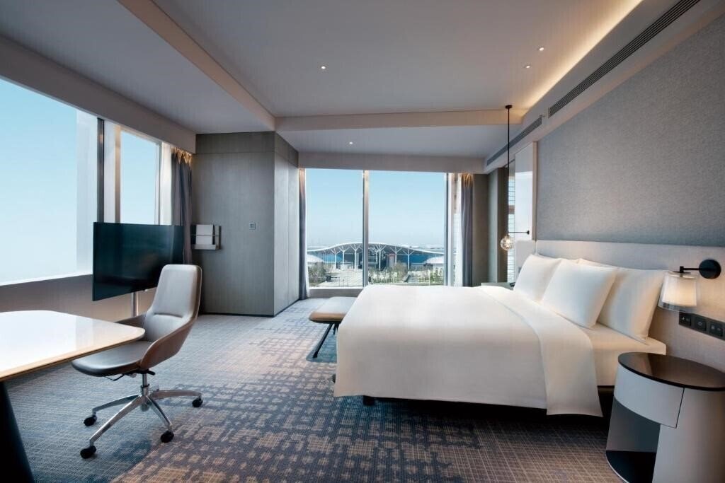 Изображение Crowne Plaza Shenzhen World Exhibition & Convention Center 5*
