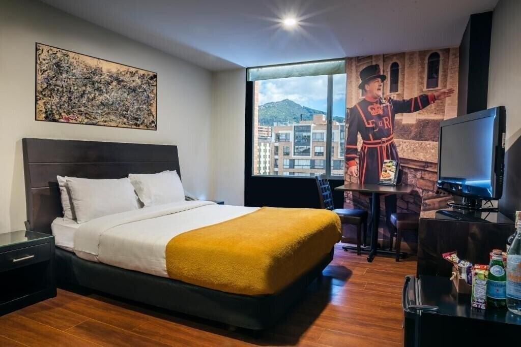 Готель Hotel Santa Barbara Real 4*