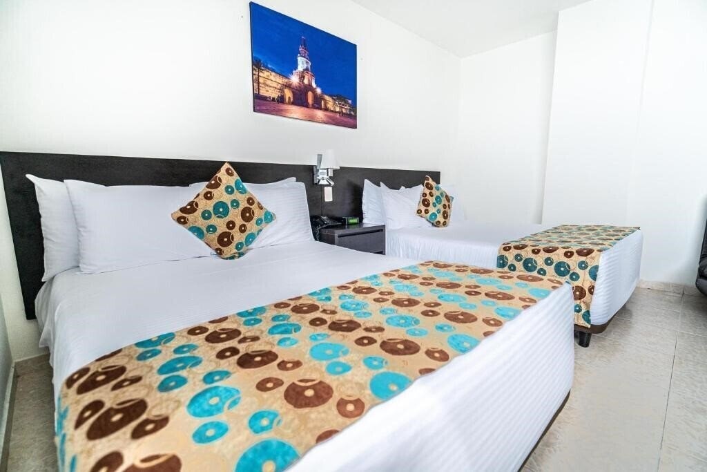 Отель Cartagena Plaza 4*