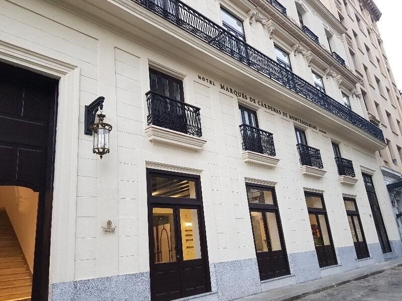 Отель Hotel Marques De Cardenas De Montehermoso 5*